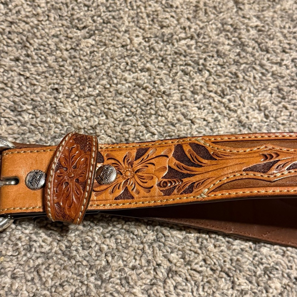 Vintage Tony Lama Gene Leather Belt 36 Tooled Floral Western Cowboy Silver - Picture 2 of 10